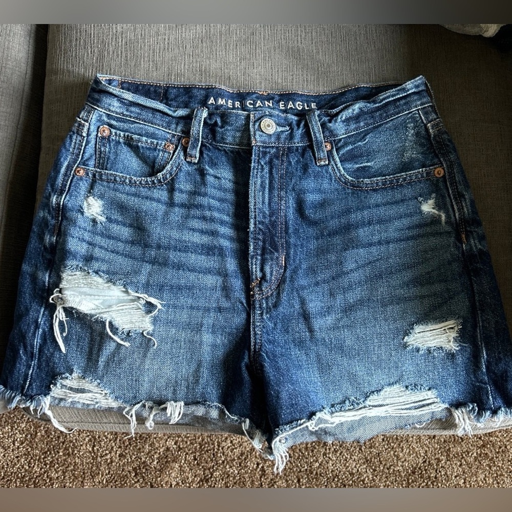 American Eagle Denim Shorts - Picture 2 of 4